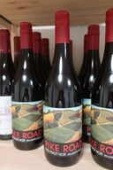 6 fl. Rødvin PIKE ROAD Pinot Noir 2022