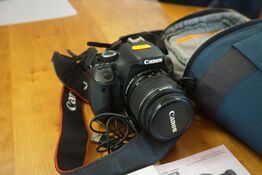 Kamera CANON EOS 600D 