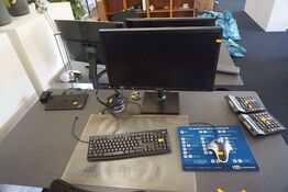 Skærm, headset, mus og tastatur