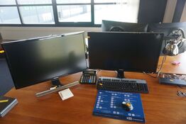2 stk. skærme + tastatur og mus