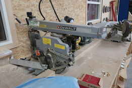 Radialarmsav DEWALT DW 8003