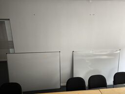 2 stk. whiteboards