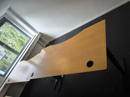 2 stk. el. hæve/sænke skriveborde