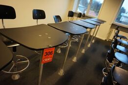 6 stk Fritz Hansen fastmont. skolebord og Engelbrechts KEVI stole i sort/stål 