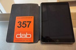 Apple Ipad F9TF med case 