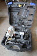 Klammepistol TJEP PQZ-64