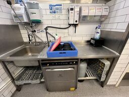 Arbejdsstation inkl. vandhane