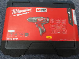 Boremaskine MILWAUKEE M12 BPD
