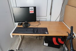 Samsung monitor, skrivebord keyboard & mus