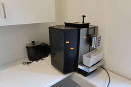 Espressomaskine JURA X10 (EA) med mælkekøler