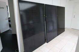 4 stk. solcellepaneler SOLET370MH3-60, RISEN RSM40-8-390MB m.fl.