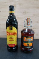 2 fl. Spiritus KAHLUA og STROH Jagertee