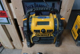 Radio DEWALT DCR020