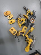 Værktøjspakke akku DEWALT 18V (se billeder)