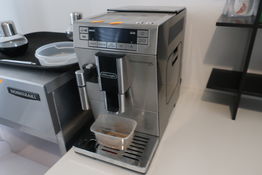 Kaffemaskine DELONGHI Primadonna XS