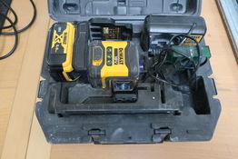 Multi line laser DEWALT DCLE34031