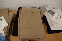 3 par bukser & 1 par shorts BERKELEY 31/32