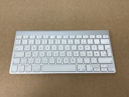 Apple keyboard A1314