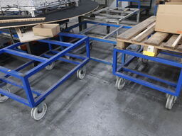 4 pieces rolling tables for pallets