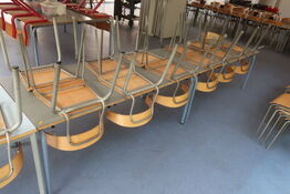 2 stk. borde samt 12 stk. stole