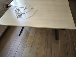 El. hæve/sænke skrivebord 