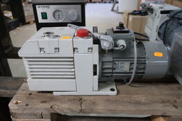 Pumpe TRIVAC D8B