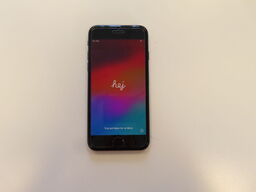 Mobiltelefon APPLE Iphone SE 3. Gen - 64 GB