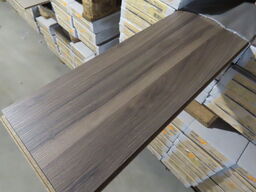 40 kvm. Parketgulv - Walnut
