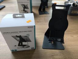2 stk. tablet/Ipad stand DELTACO