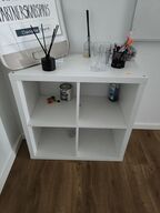 Reol med indhold