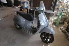 Scooter VESPA GTS Super T300