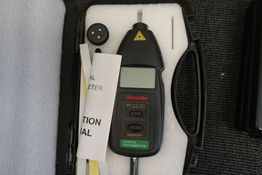 Digitalt tachometer DIESELLA