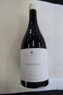 8 fl. Vin bl.a. TERRITORI og I LAGAR