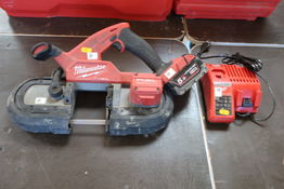 Båndsav MILWAUKEE M18 FBS85