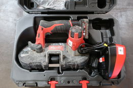 Båndsav MILWAUKEE M12 BS