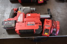 Borehammer og støvsuger MILWAUKEE M18 FH, M18-28 CDEX