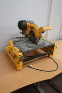 Afkorter/geringssav DEWALT DW743N -QS