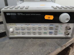 Waveform Generator HP 33120A