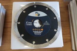 100 pieces. Diamond cutting blades 125mm