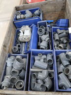 Lot med diverse plastik fittings