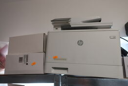 Laserprinter HP Color LaserJet Pro MFP M477fdw