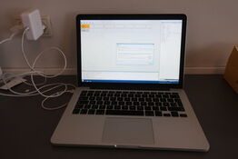 Macbook Pro, model A1502 EMC 2875