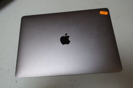 Apple Macbook Pro 13" M1