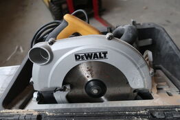 Rundsav DEWALT D23650 QS