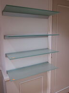 4 pieces strong glass shelves with suspension