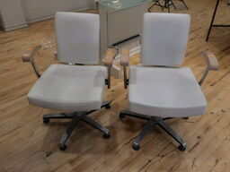 2 pieces rocking chairs WELONDA Global Image