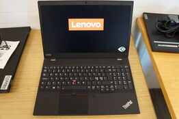 Computer LENOVO 