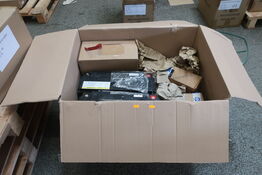 2 stk. batterier m.m.