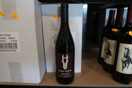 6 fl. Dark Horse Pinot Noir