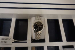 Ur FESTINA